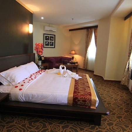Herald Hotel ملقا المظهر الخارجي الصورة