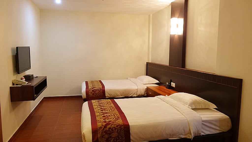 Herald Hotel ملقا المظهر الخارجي الصورة